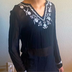 (Like New) Long sleeve Black Shaw w/ White Embroidery
